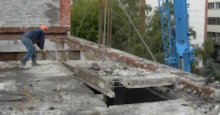 Демонтаж бетонной плиты: цена за м2 от 2031 рублей в Новокубанске