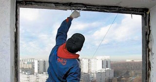 Демонтаж остекления балкона в Новокубанске - цена от 559 руб. - Сварной-Нкб