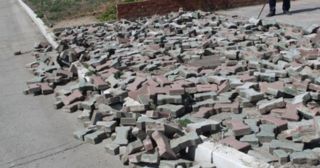 Демонтаж тротуарной плитки Новокубанск, цена от 2894 руб.